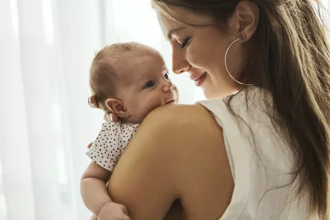 mãe e bebê maternidade ícone de notícia