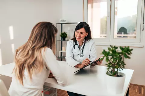 mulher saúde feminina acompanhamento médico ícone