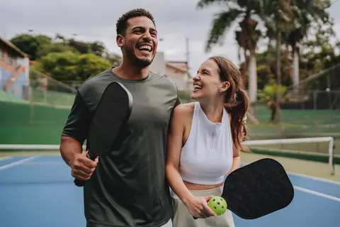 esporte casal feliz felicidade saúde movimento